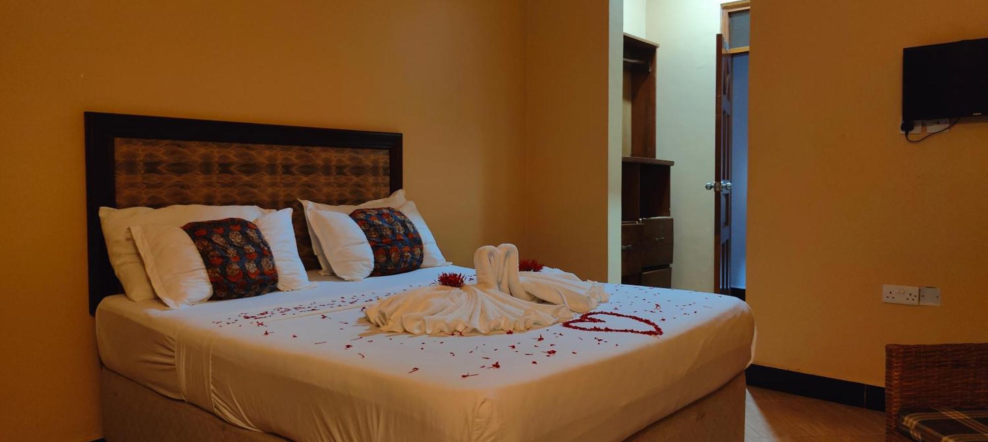 Paradiso Hotels & Resorts 达累斯萨拉姆 外观 照片