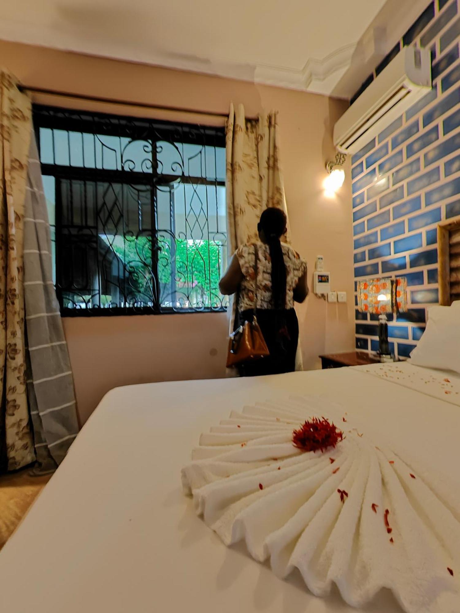 Paradiso Hotels & Resorts 达累斯萨拉姆 外观 照片